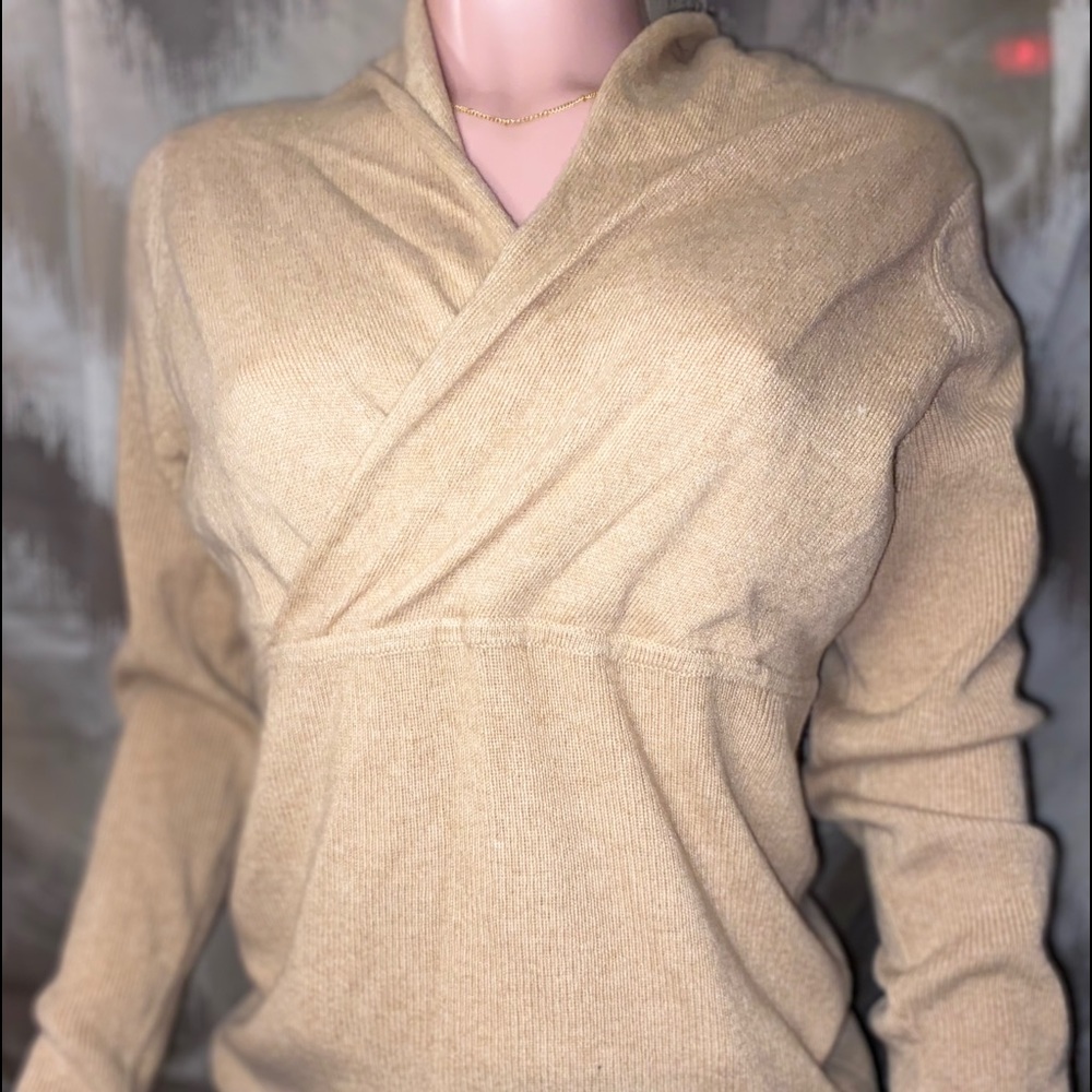 EVELIN 2-PLY CASHMERE CROSSOVER V NECKLINE ( PM )
